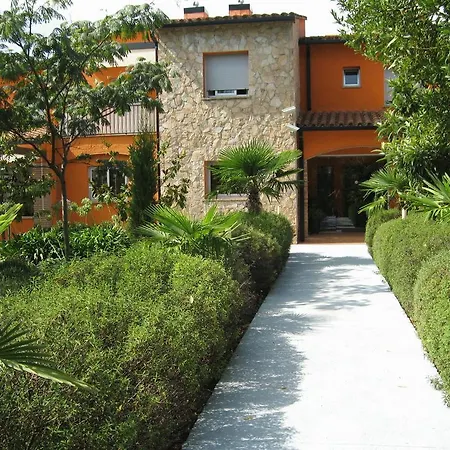 Aatu - Adults Only Peratallada