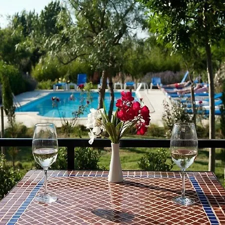 Aatu - Adults Only Peratallada