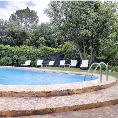 Aatu - Adults Only Peratallada