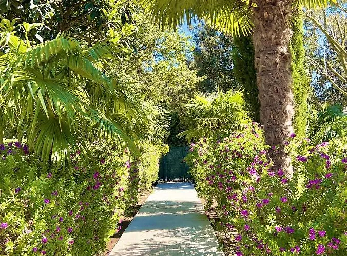 Hotel Aatu - Adults Only 4*